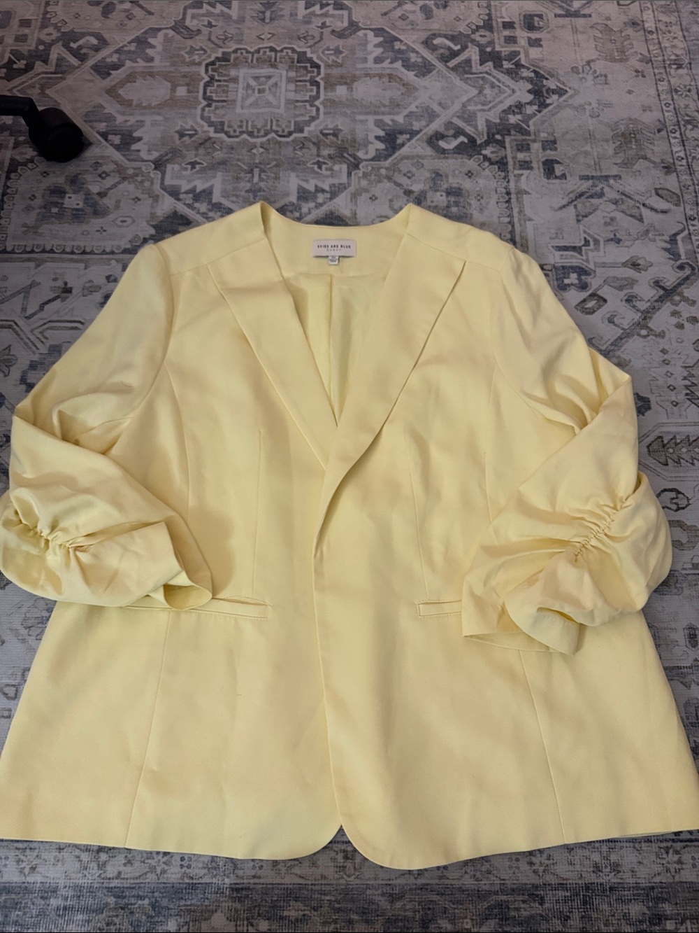 Skies Are Blue Curvy Butter Yellow Ruched Sleeve Blazer Size 2X